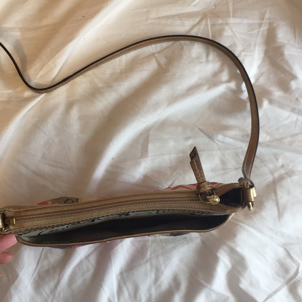 Coach purse - Picture 2 of 4